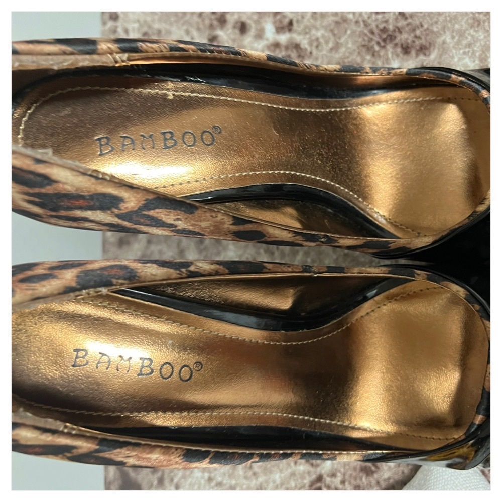 Bamboo 7 1/2 Leopard High Heels Like New - Picture 6 of 16